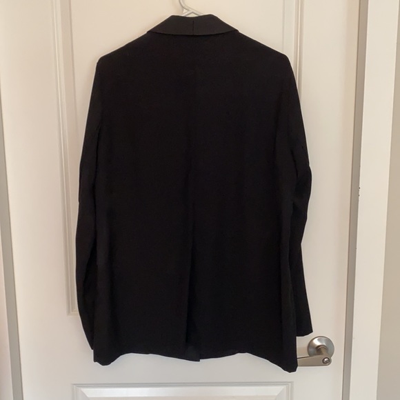 Blazer - Picture 2 of 2